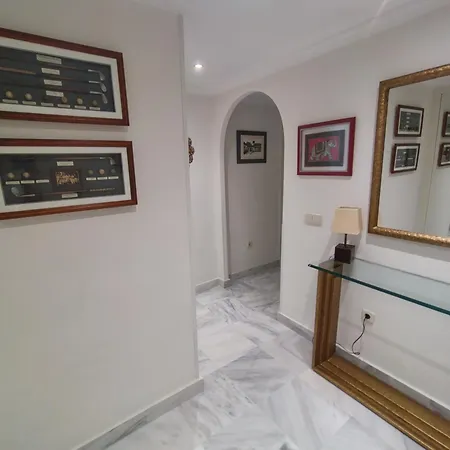 Relax In Banus - 3 Bedrooms Pools Paddle - Pass The Keys شقة ماربيا