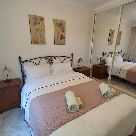 Relax In Banus - 3 Bedrooms Pools Paddle - Pass The Keys *
